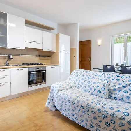 Apartment Hostdomus - Casa Floris Alassio