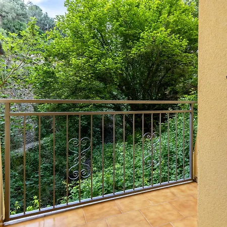 Appartement Hostdomus - Casa Floris *
