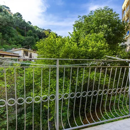 Appartement Hostdomus - Casa Floris *
