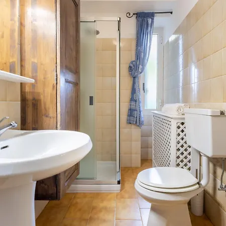 Hostdomus - Casa Floris Apartment *