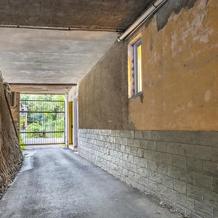 Hostdomus - Casa Floris Appartement *